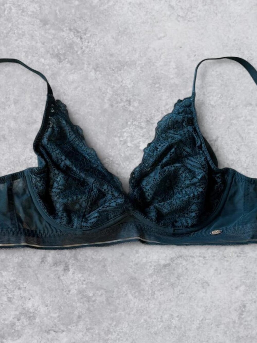 Emerald lace bra with floral pattern - SIZE 30DD